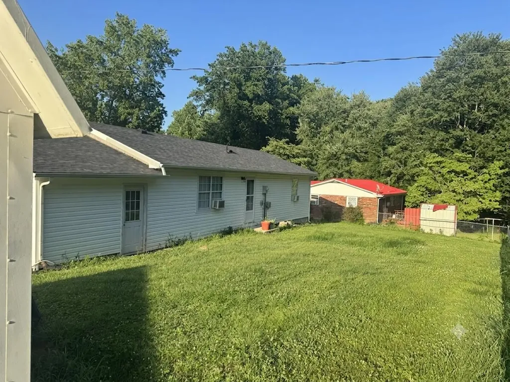 297 Oak Street Russell Springs KY 42642
