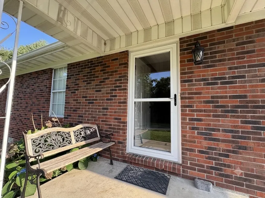 297 Oak Street Russell Springs KY 42642