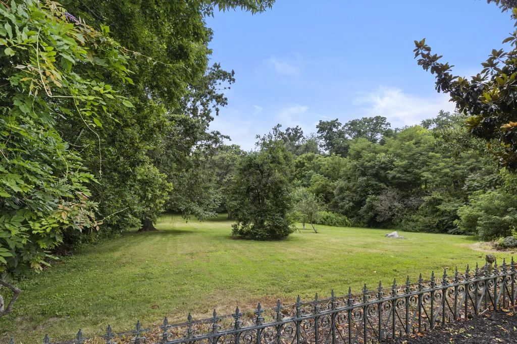 617 Chestnut Street Berea KY 40403
