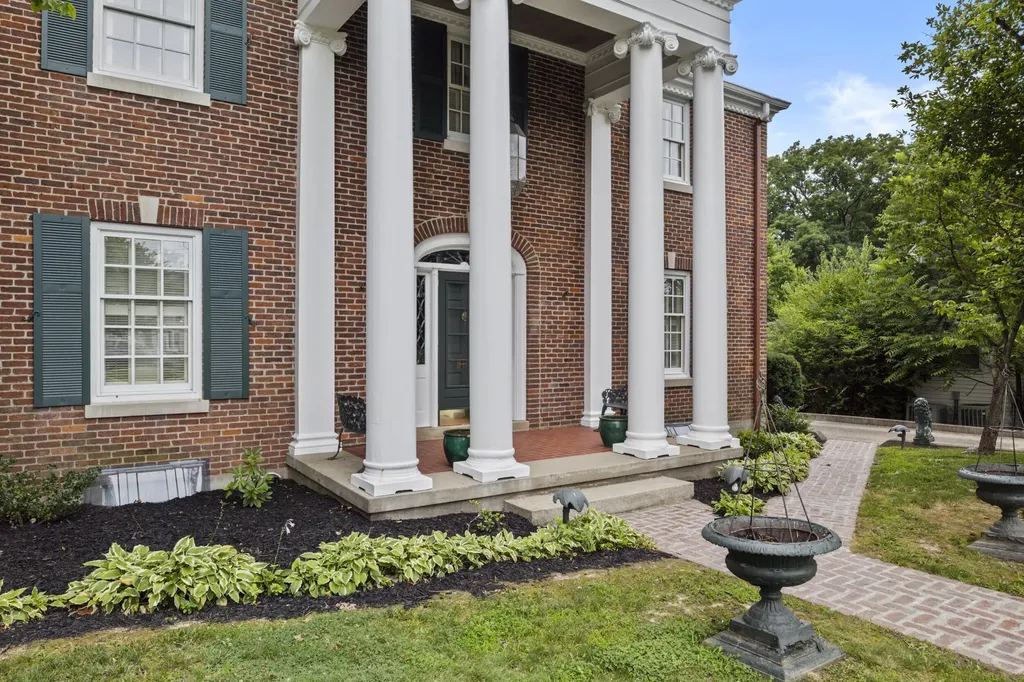 617 Chestnut Street Berea KY 40403