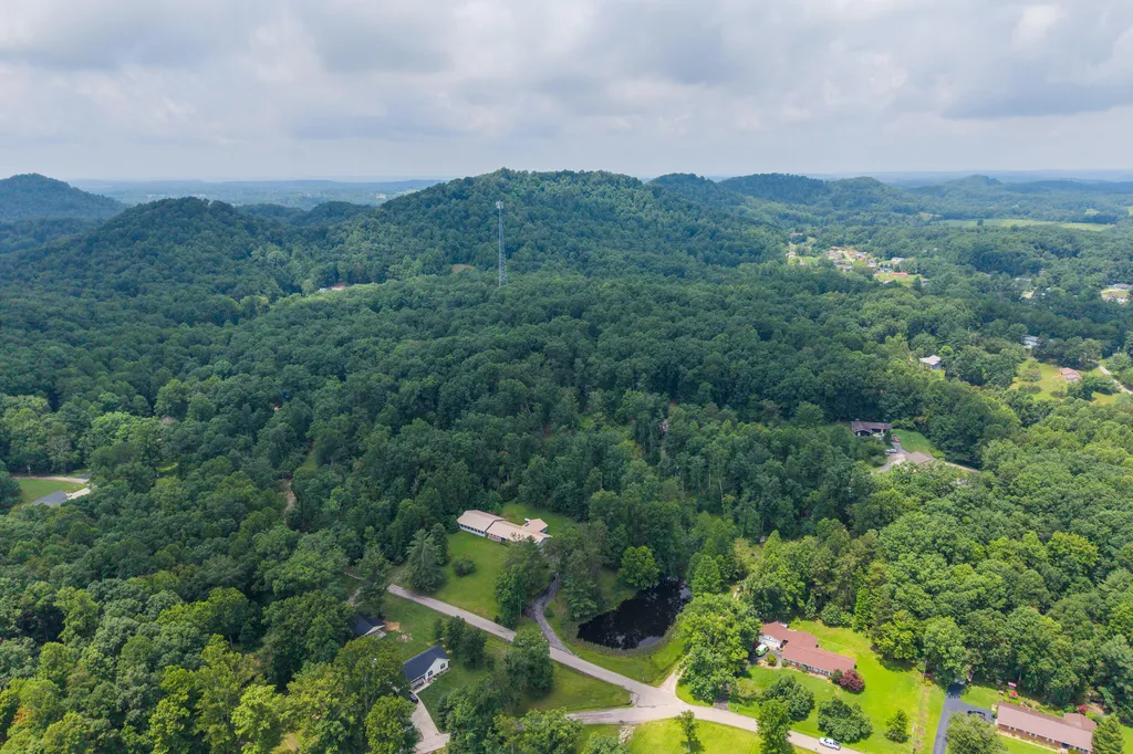 30 Dusty Road Morehead KY 40351