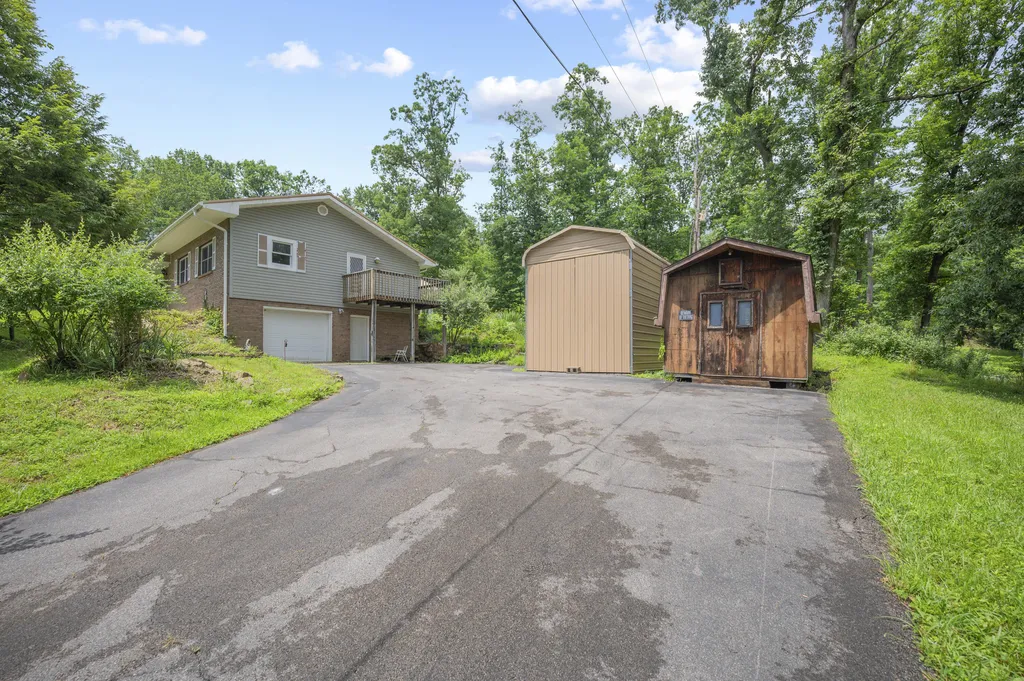 30 Dusty Road Morehead KY 40351