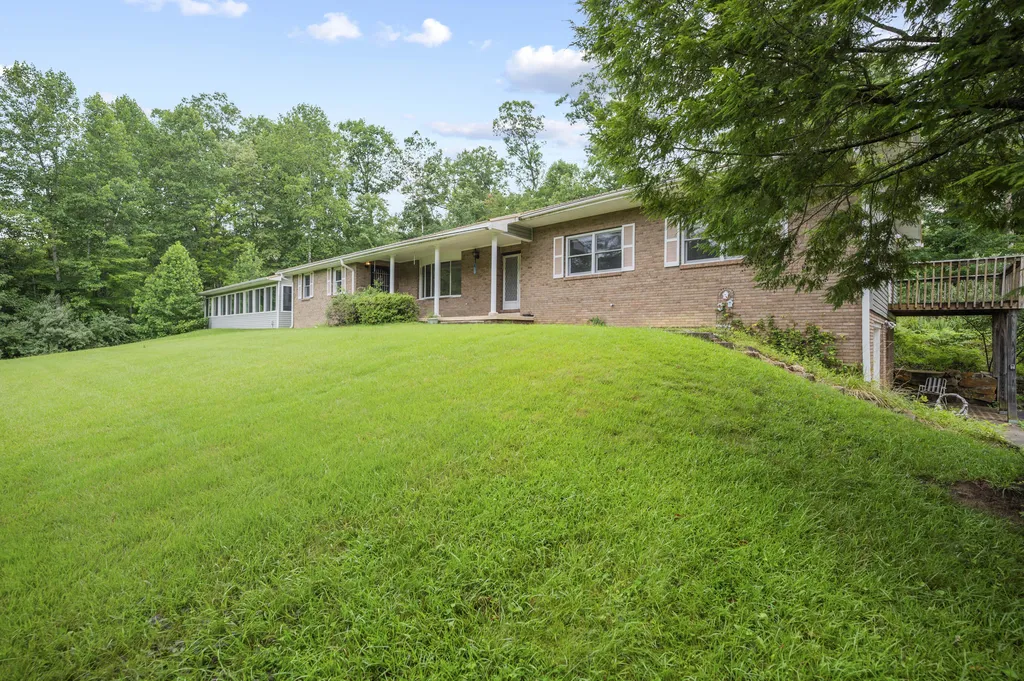 30 Dusty Road Morehead KY 40351