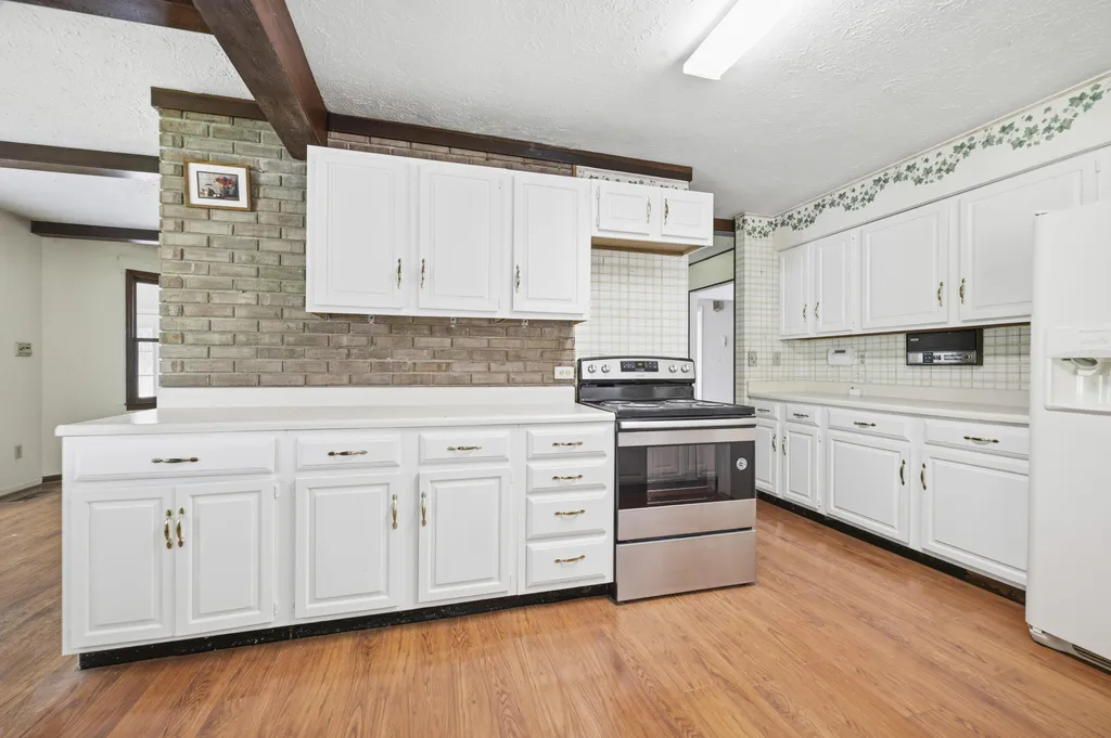 30 Dusty Road Morehead KY 40351