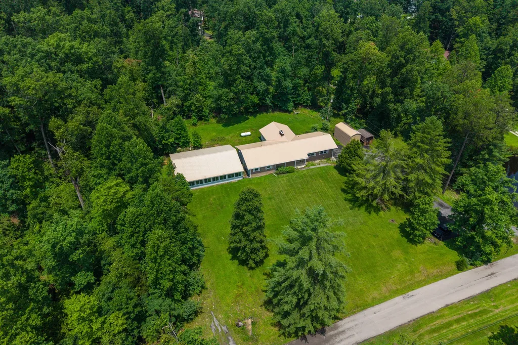 30 Dusty Road Morehead KY 40351