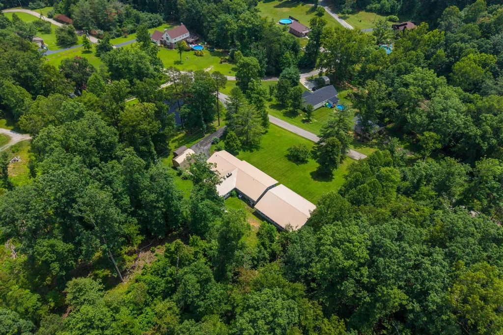 30 Dusty Road Morehead KY 40351