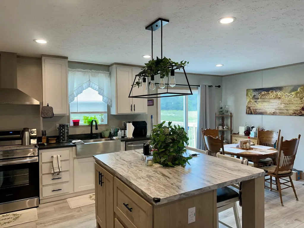 19 Dove Lane East Bernstadt KY 40729