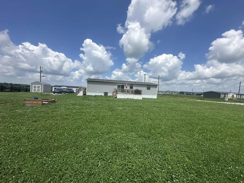 19 Dove Lane East Bernstadt KY 40729