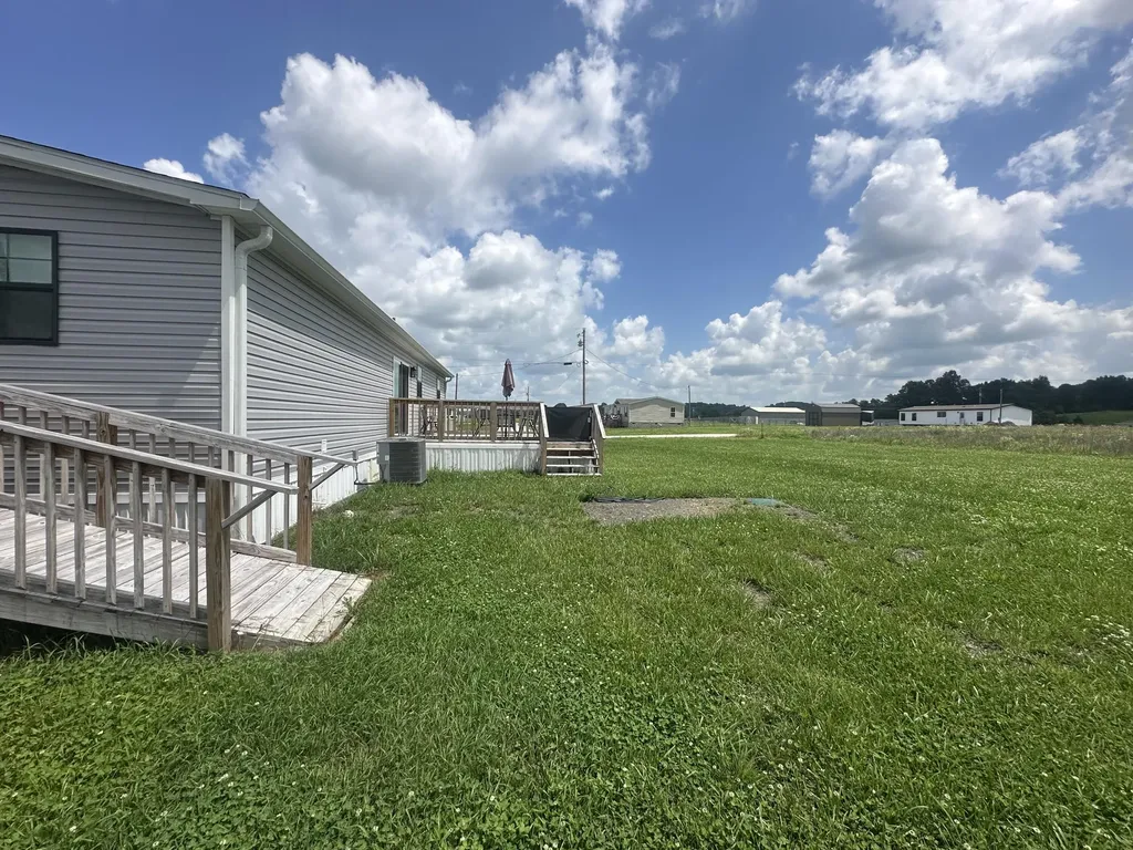 19 Dove Lane East Bernstadt KY 40729