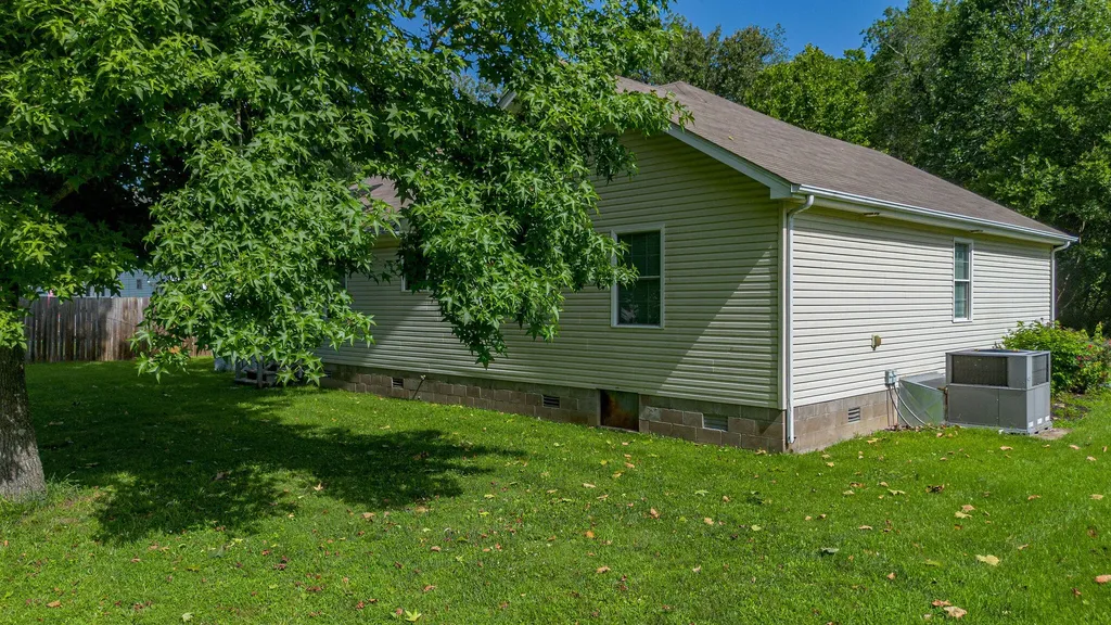 1611 Creekside Drive Paducah KY 42003