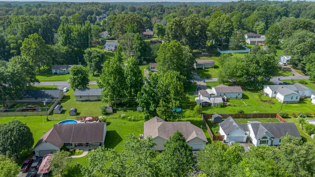 1611 Creekside Drive Paducah KY 42003