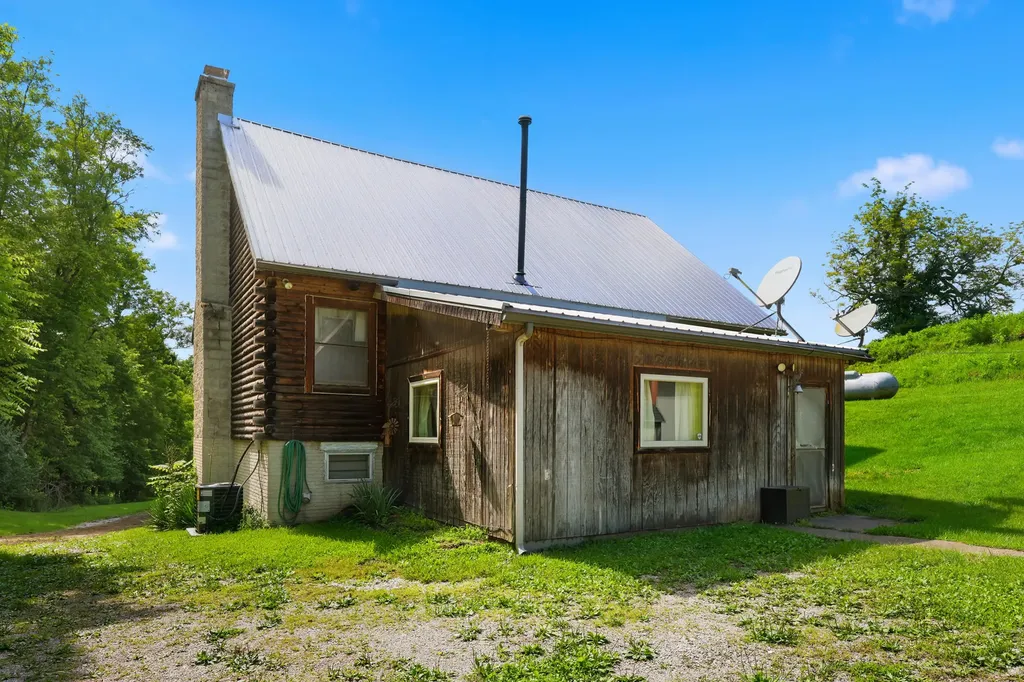 3276 Mundys Landing Road Versailles KY 40383