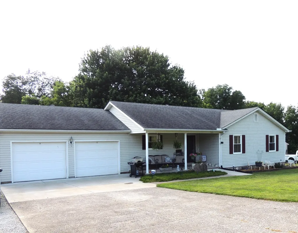 104 Thomas Street Frankfort KY 40601