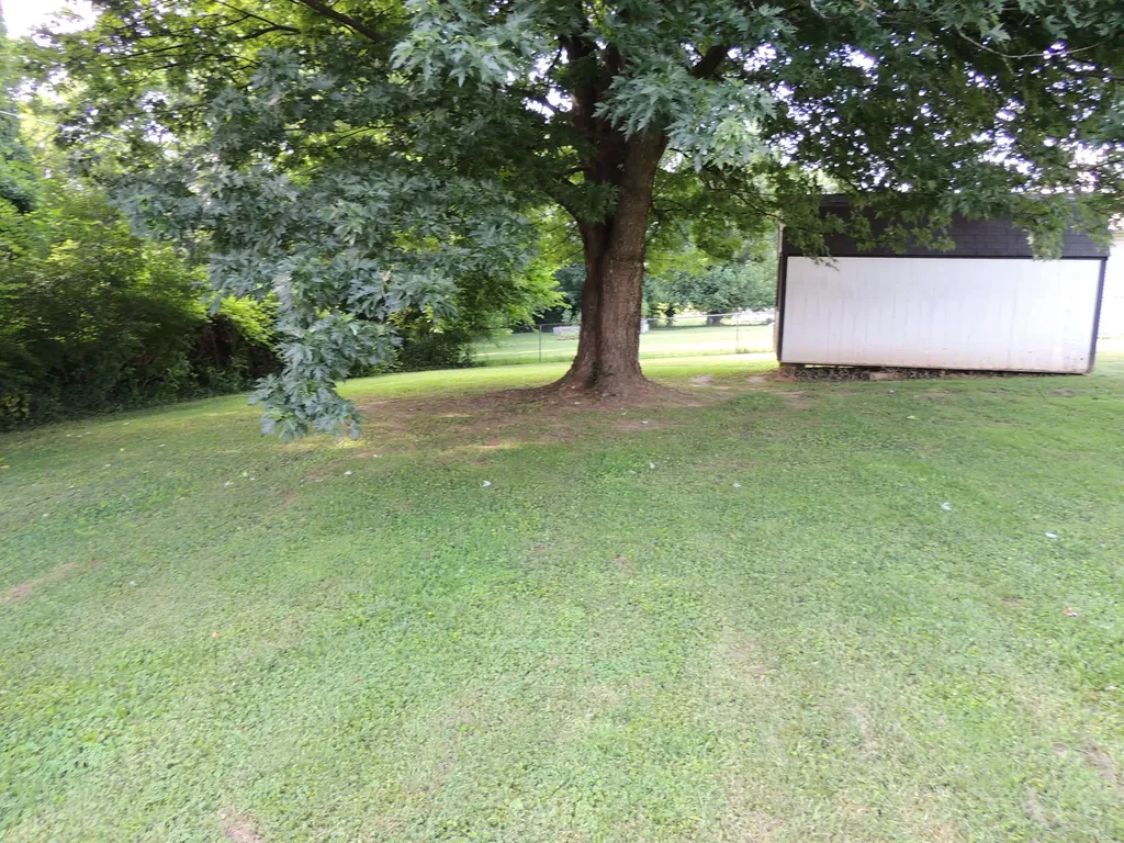 104 Thomas Street Frankfort KY 40601