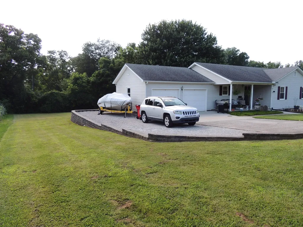 104 Thomas Street Frankfort KY 40601