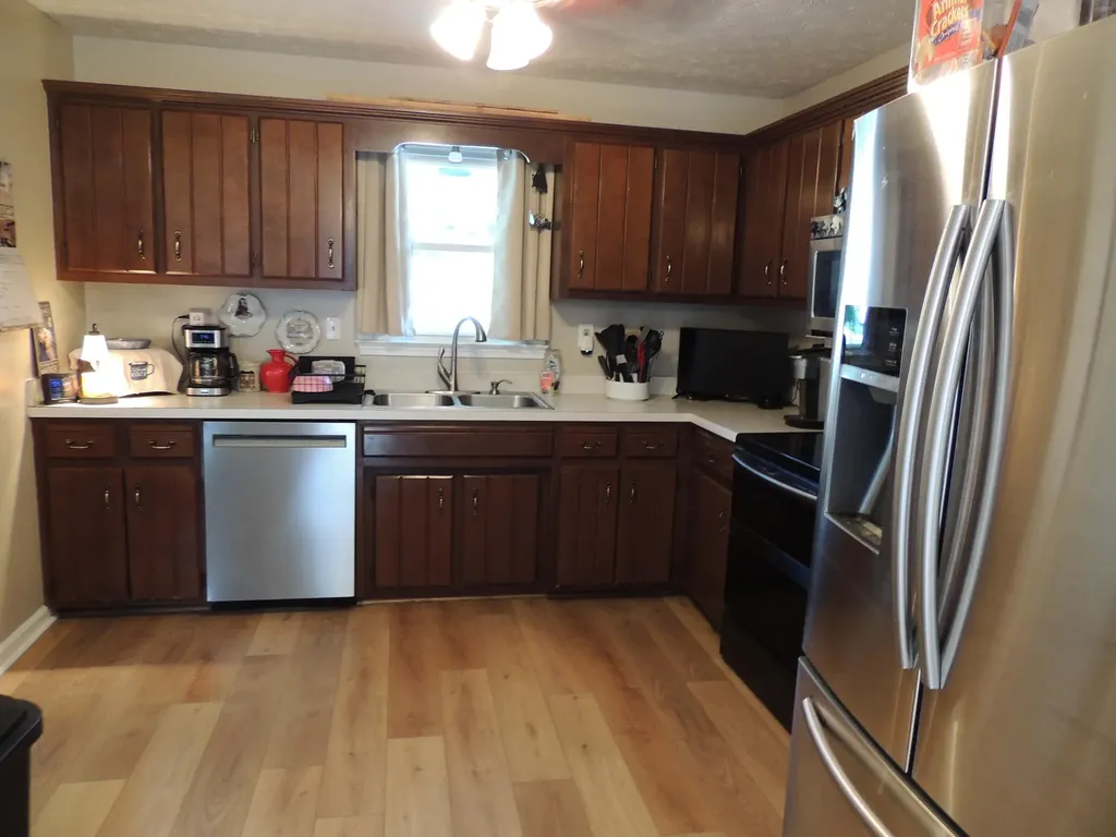 104 Thomas Street Frankfort KY 40601