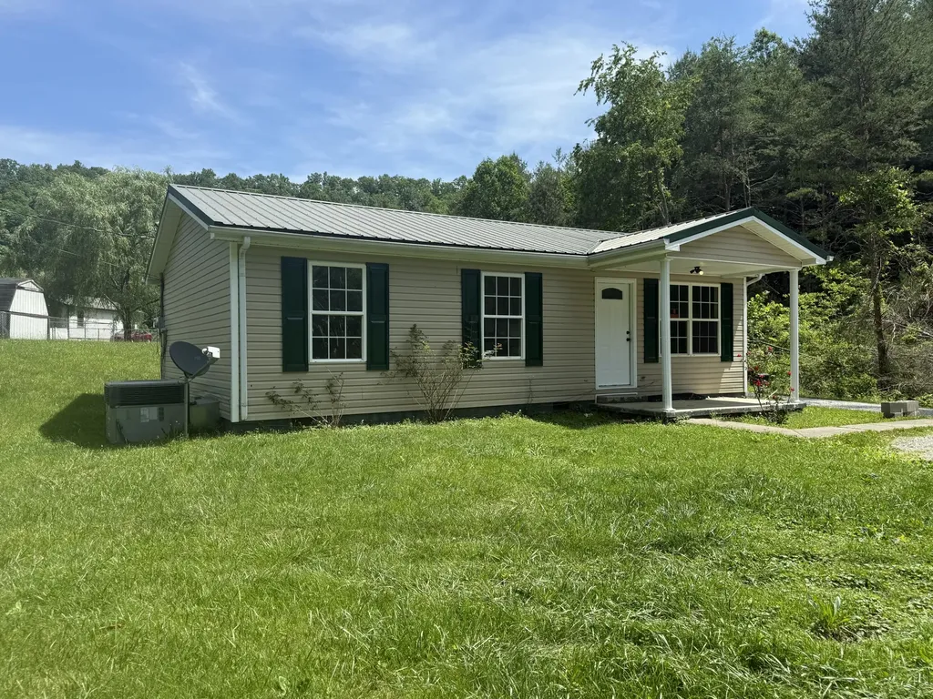 48 Crescent Road Manchester KY 40962