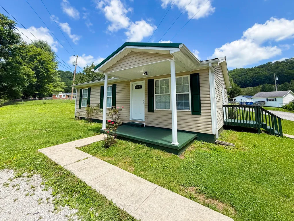 48 Crescent Road Manchester KY 40962