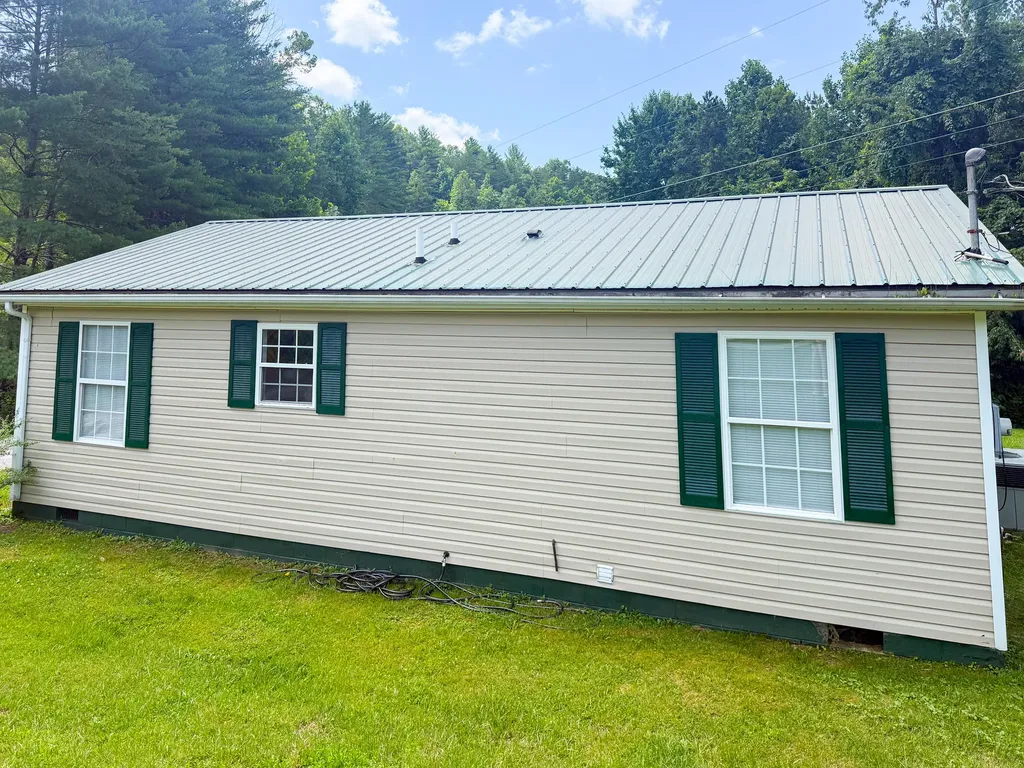 48 Crescent Road Manchester KY 40962