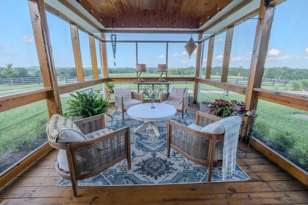 2511 Calvary Ridge Road Yosemite KY 42566