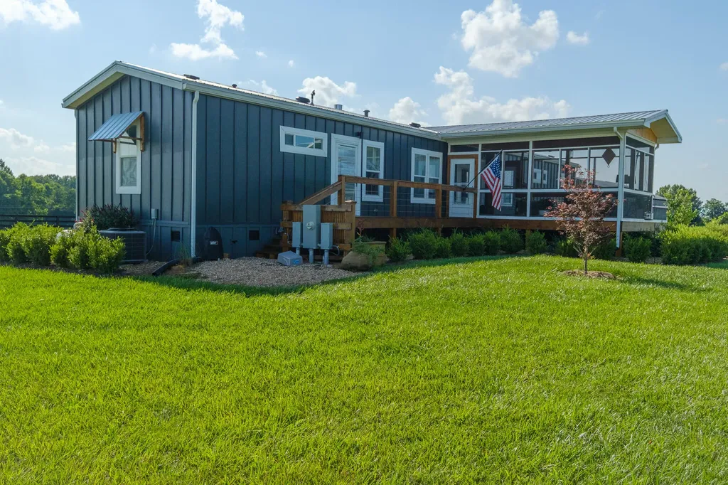 2511 Calvary Ridge Road Yosemite KY 42566