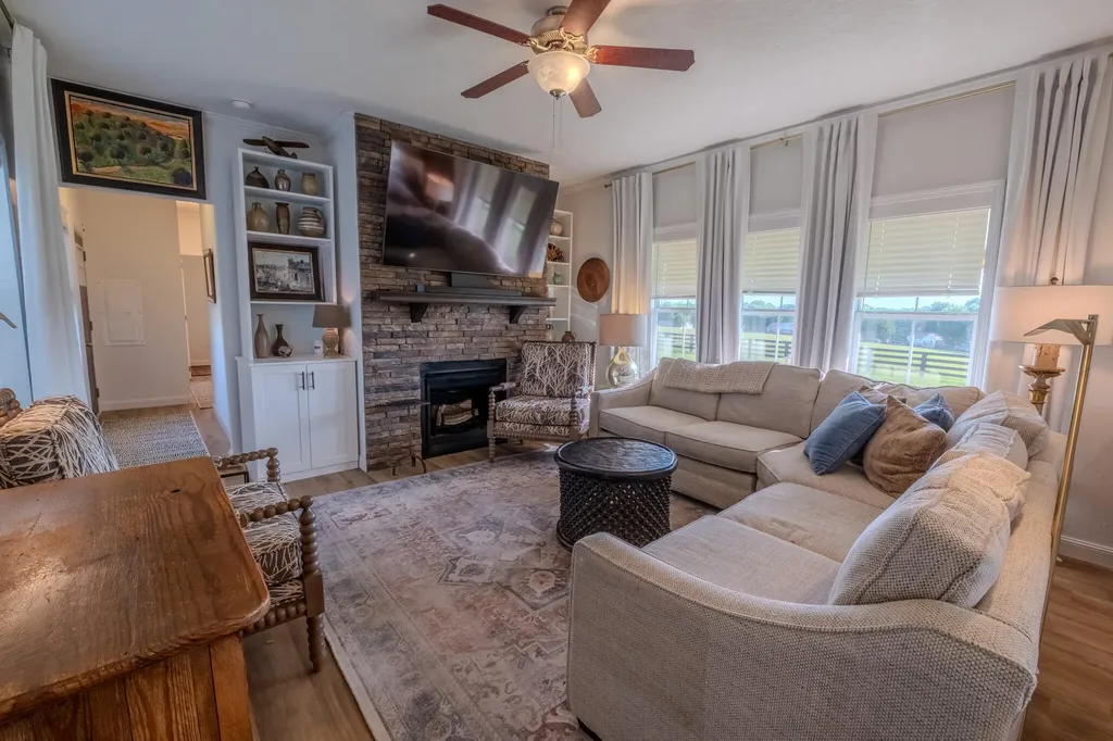 2511 Calvary Ridge Road Yosemite KY 42566