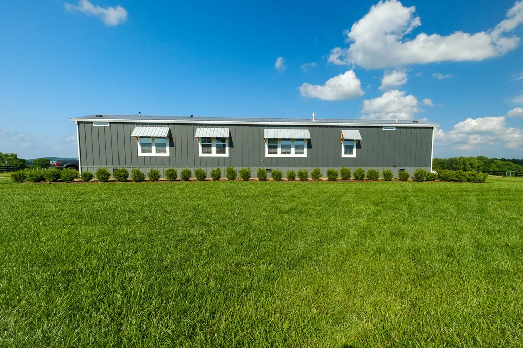 2511 Calvary Ridge Road Yosemite KY 42566