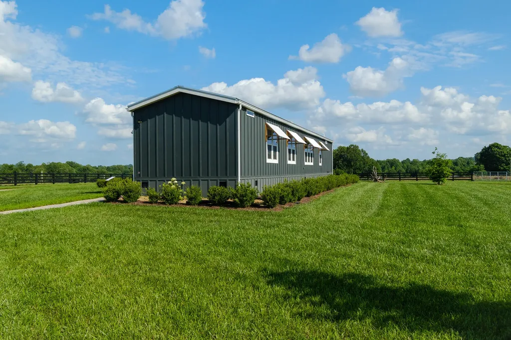 2511 Calvary Ridge Road Yosemite KY 42566