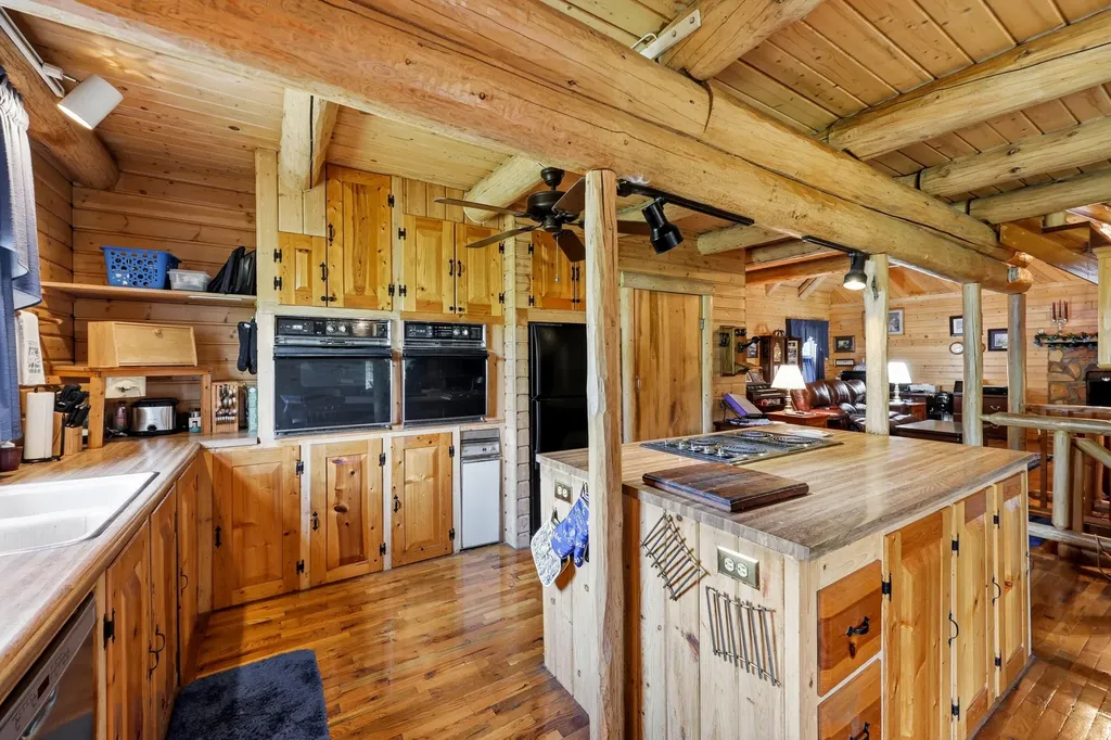 3276 Mundys Landing Road Versailles KY 40383