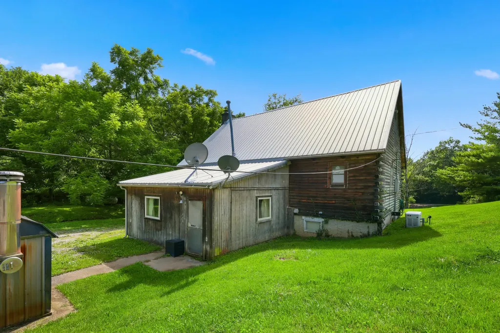 3276 Mundys Landing Road Versailles KY 40383