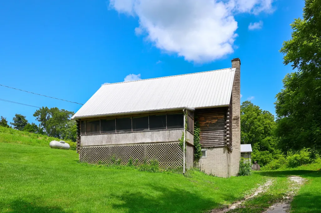 3276 Mundys Landing Road Versailles KY 40383