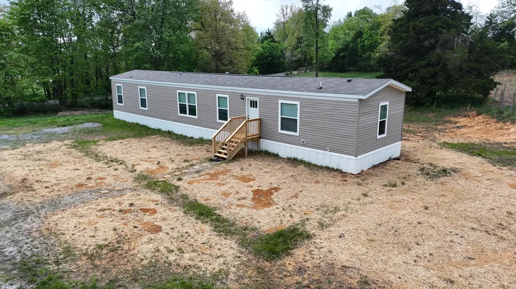 1346 Hammonsville Schoolhouse Road Magnolia KY 42757