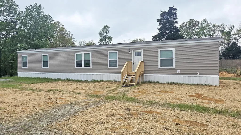 1346 Hammonsville Schoolhouse Road Magnolia KY 42757