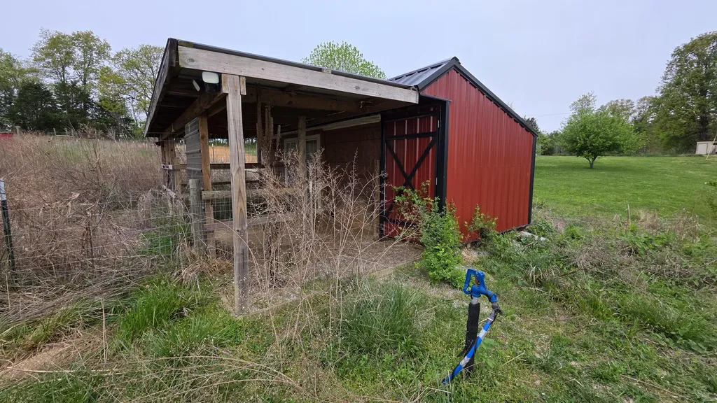1346 Hammonsville Schoolhouse Road Magnolia KY 42757