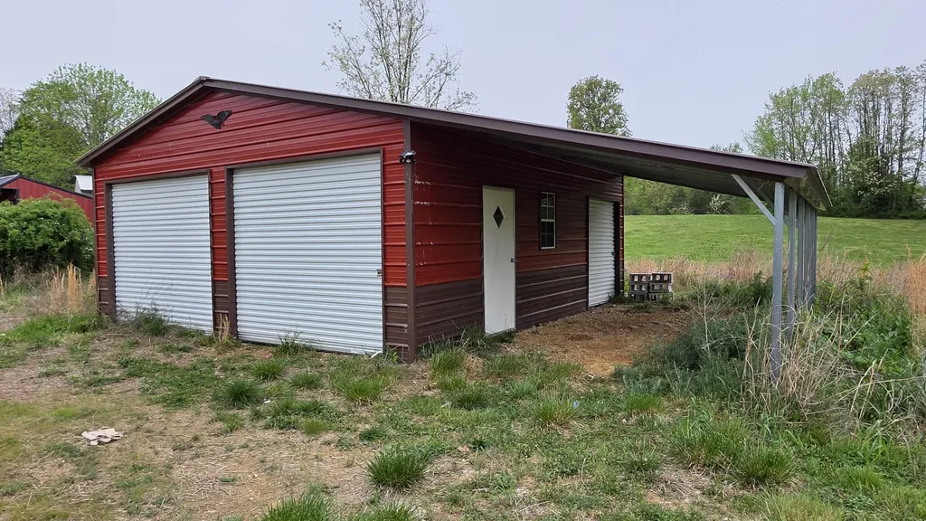 1346 Hammonsville Schoolhouse Road Magnolia KY 42757
