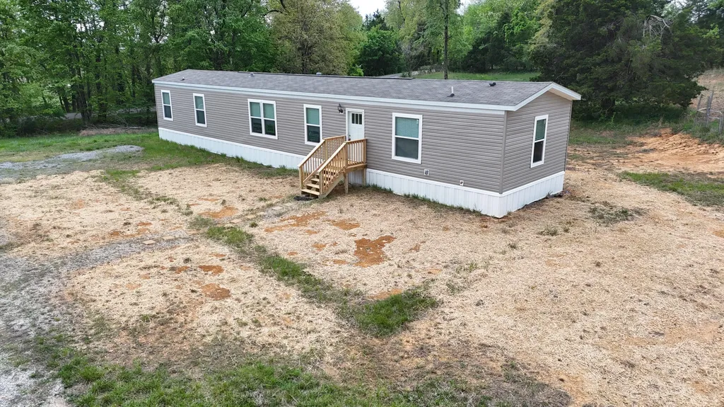 1346 Hammonsville Schoolhouse Road Magnolia KY 42757