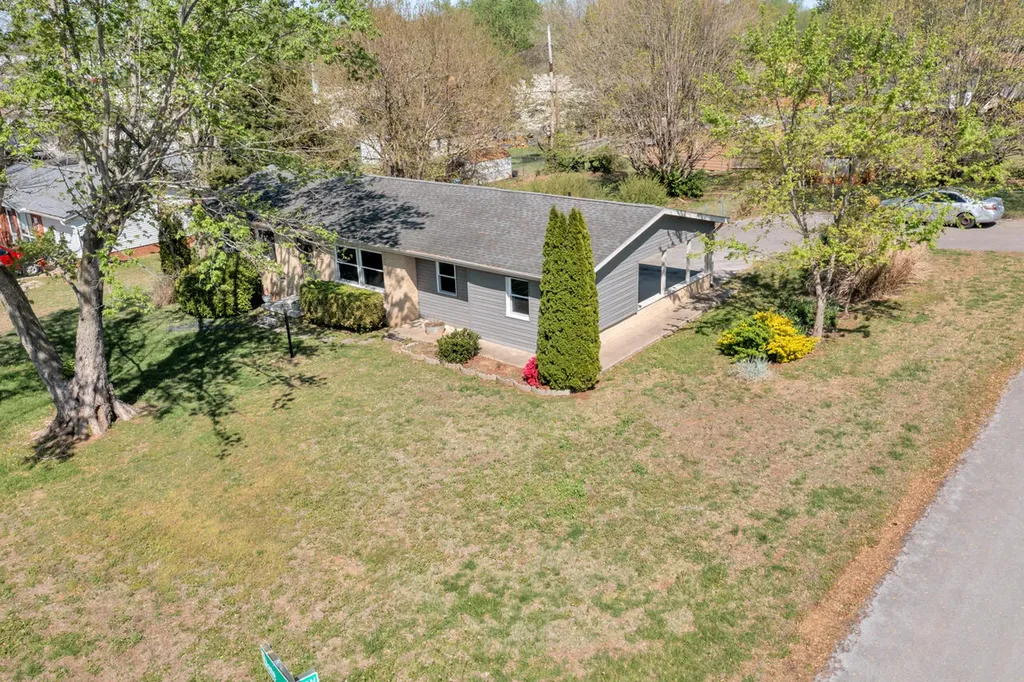 500 Blane Drive Hopkinsville KY 42240