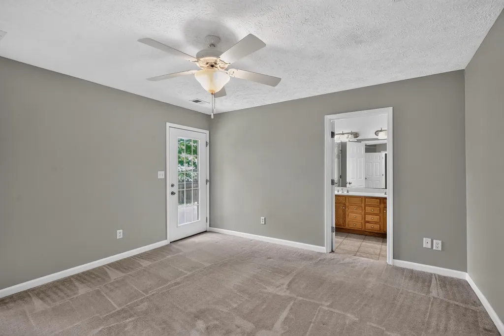 127 Starting Gate Point Georgetown KY 40324