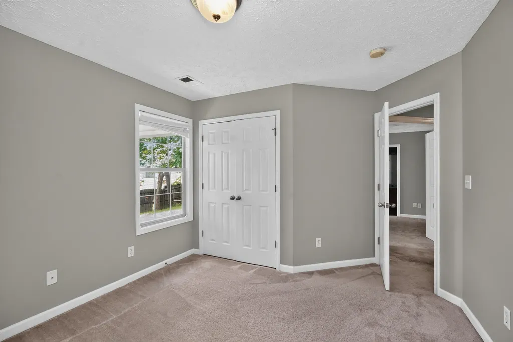 127 Starting Gate Point Georgetown KY 40324