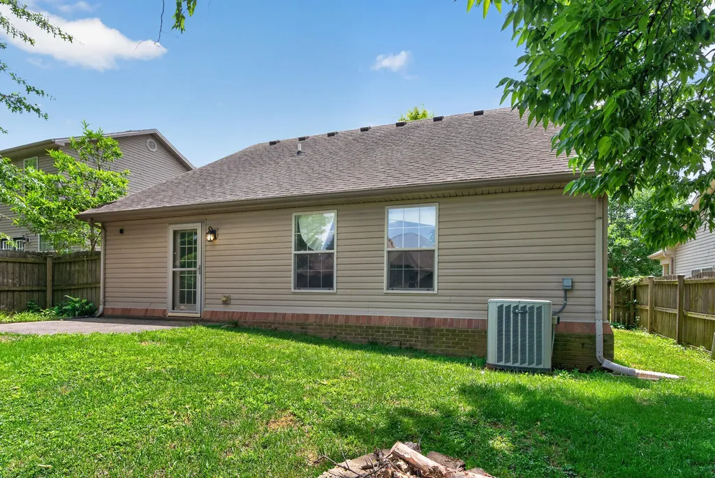 127 Starting Gate Point Georgetown KY 40324