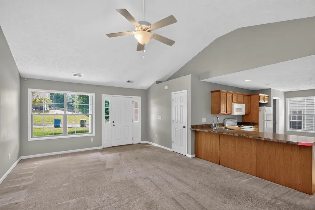 127 Starting Gate Point Georgetown KY 40324