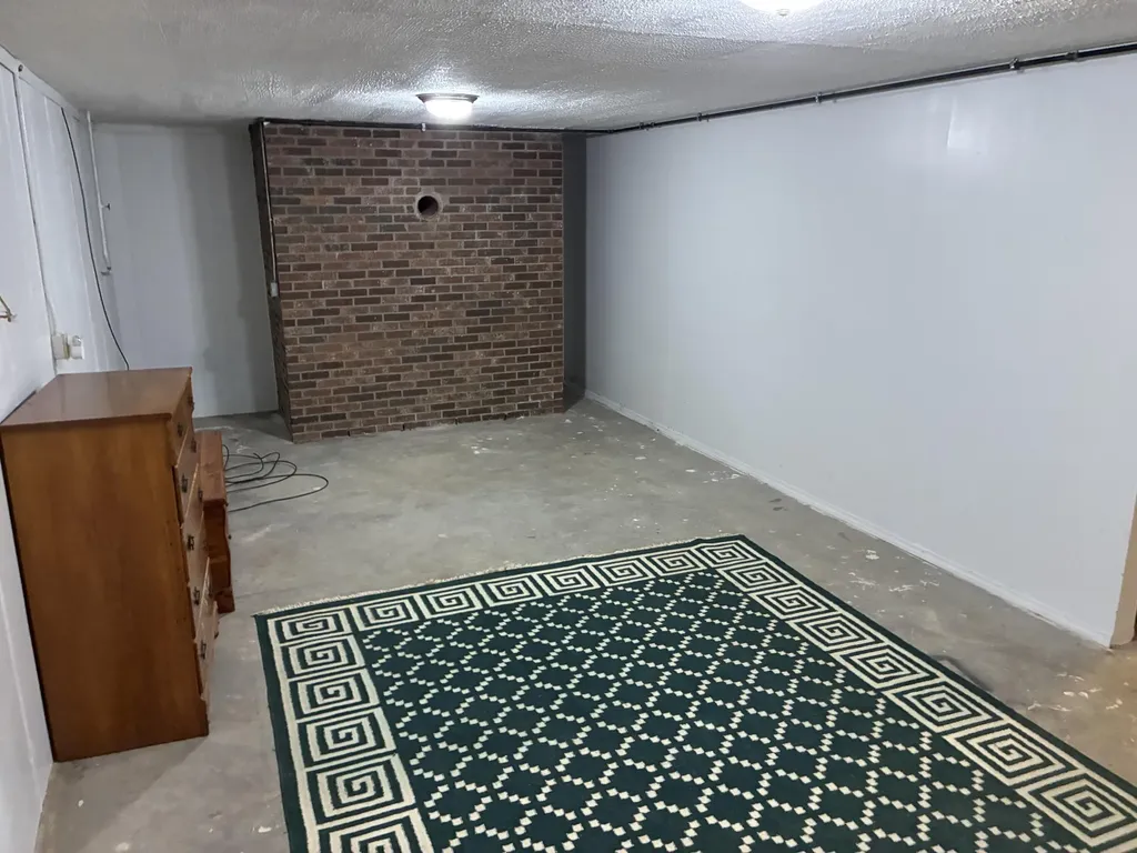 1835 Warwick Road Harrodsburg KY 40330
