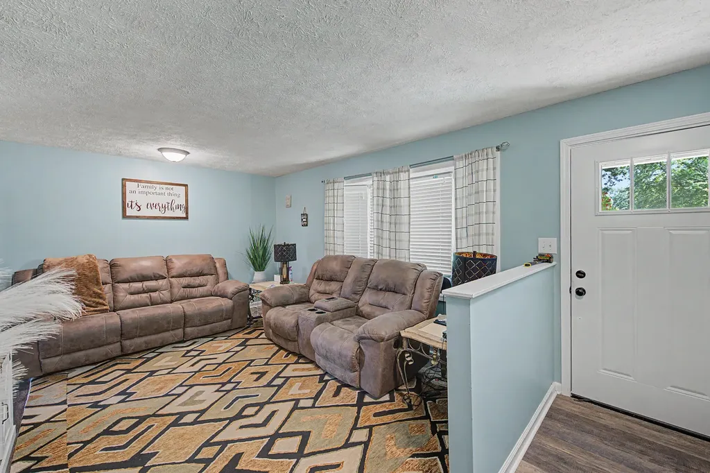 1388 Richardsville Road Bowling Green KY 42101