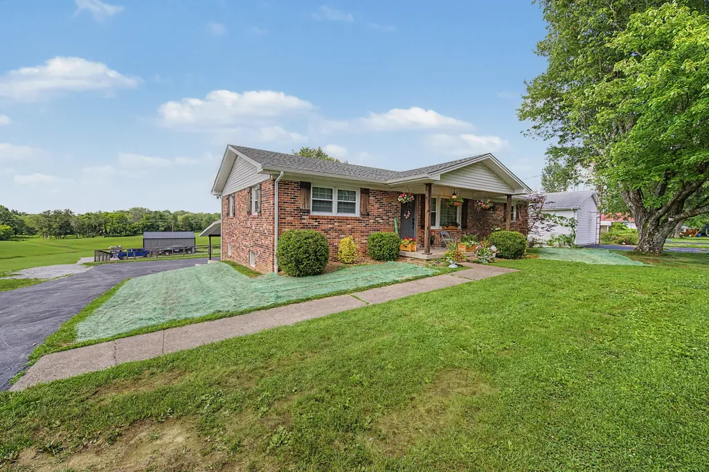 1388 Richardsville Road Bowling Green KY 42101