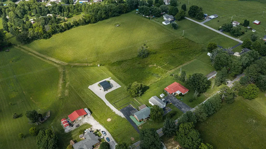 1388 Richardsville Road Bowling Green KY 42101