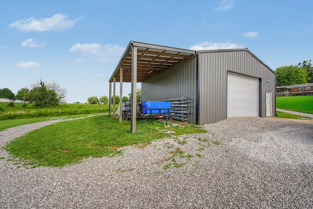 1388 Richardsville Road Bowling Green KY 42101