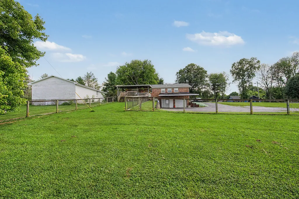 1388 Richardsville Road Bowling Green KY 42101