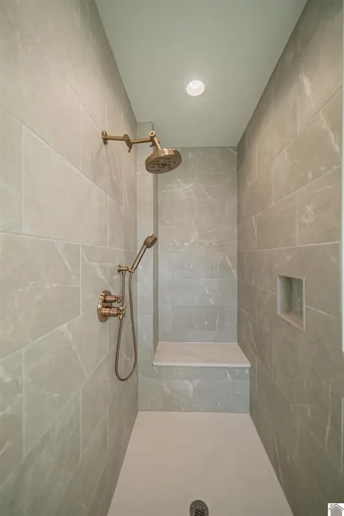 121 Canter Court Paducah KY 42001