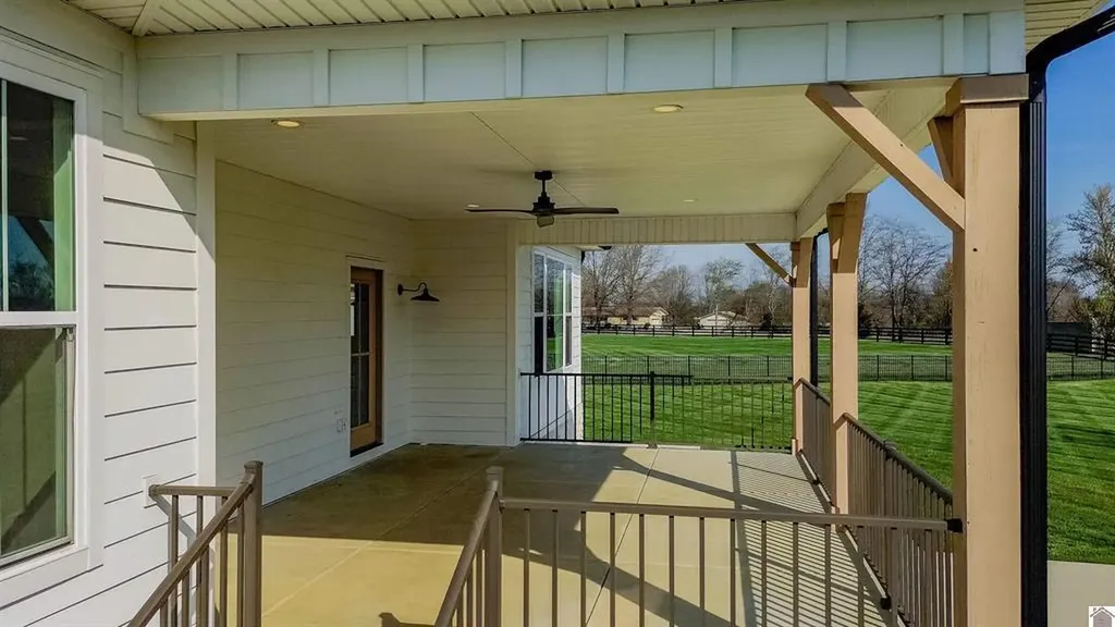 121 Canter Court Paducah KY 42001