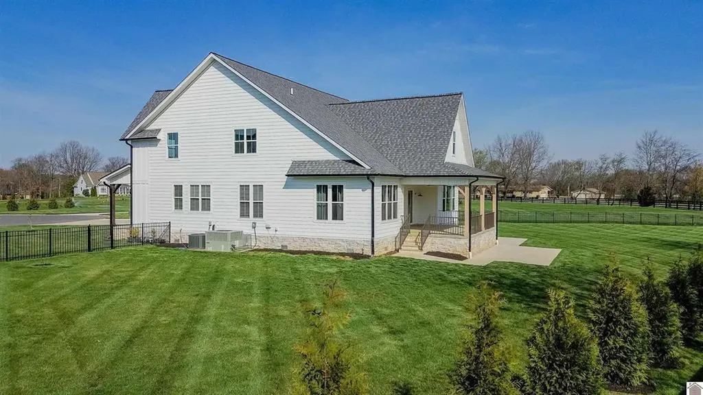 121 Canter Court Paducah KY 42001